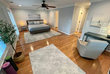 Home Exchange in Virginia Beach, VA spacious master bedroom