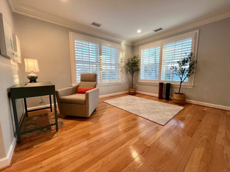 Home Exchange in Virginia Beach, VA office space