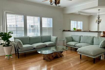 Home Exchange in Virginia Beach, VA couches and sectional