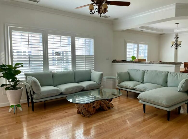 Home Exchange in Virginia Beach, VA couches and sectional