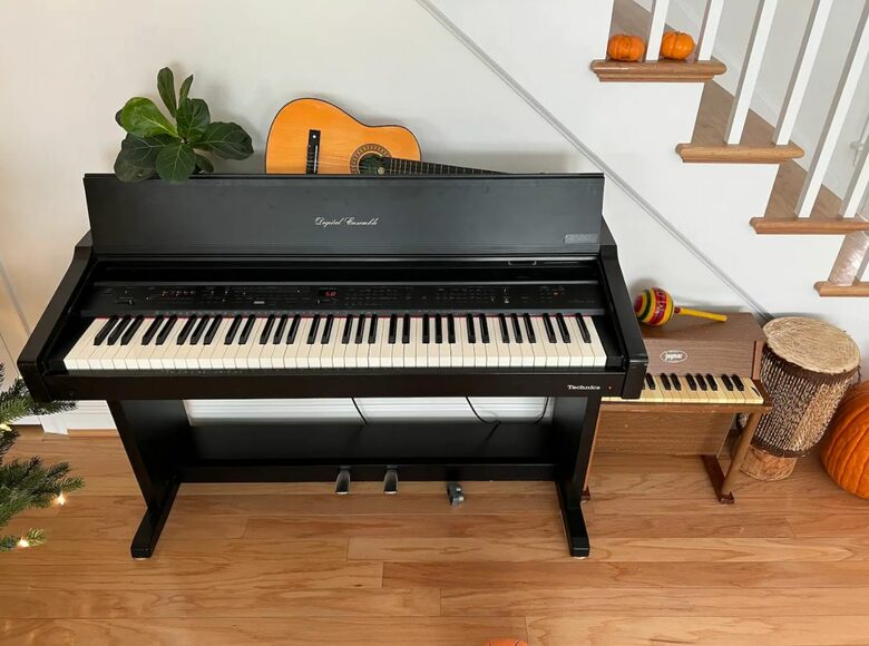 Home Exchange in Virginia Beach, VA piano and more musical instruments