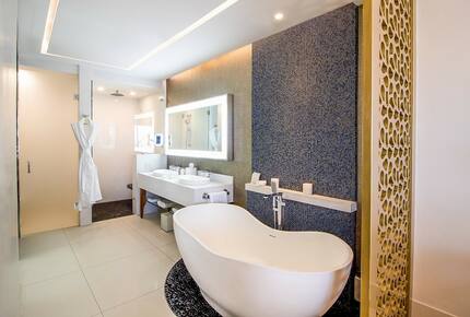Home exchange in Los Cabos at Garza Blanca Resort, master ensuite bath