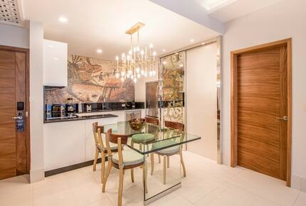 Home exchange in Los Cabos at Garza Blanca Resort, dining area