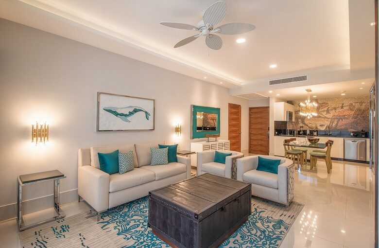 Home exchange in Los Cabos at Garza Blanca Resort, living room seating