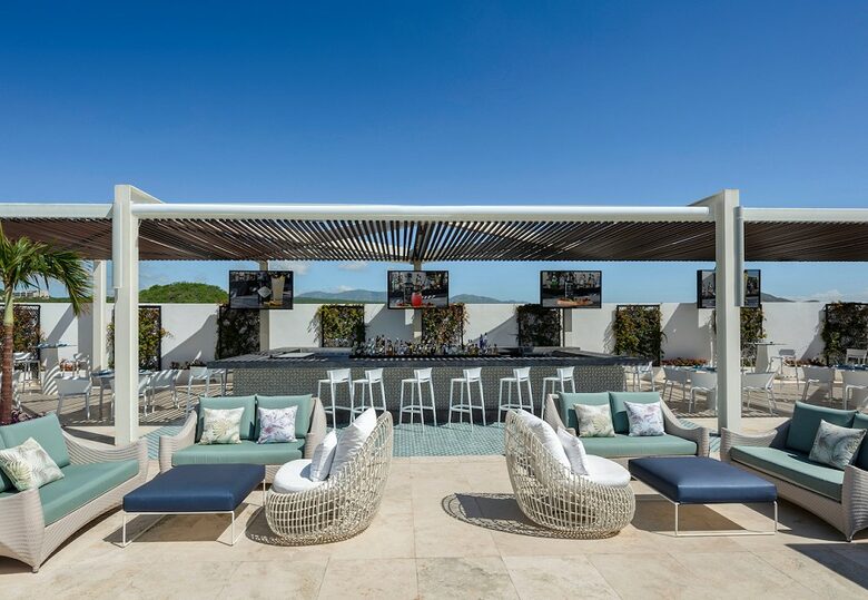 Home exchange in Los Cabos at Garza Blanca Resort, rooftop bar