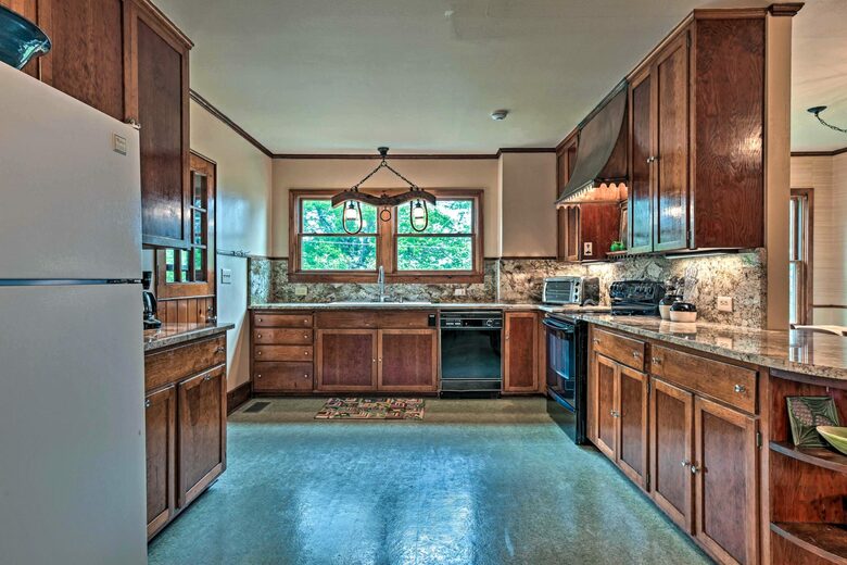 Kitchen with all essential appliances needed for tasty meals