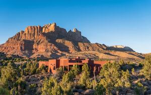 Desert Home touching Zion National Park - Springdale, Utah