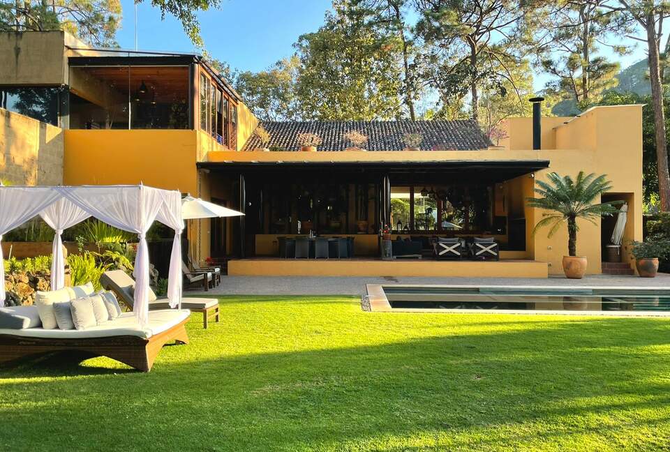 Casa Silencio - Valle de Bravo, Mexico