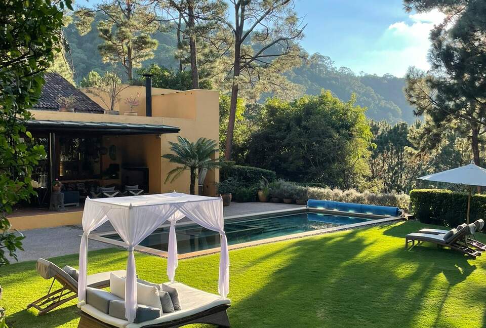 Casa Silencio - Valle de Bravo, Mexico