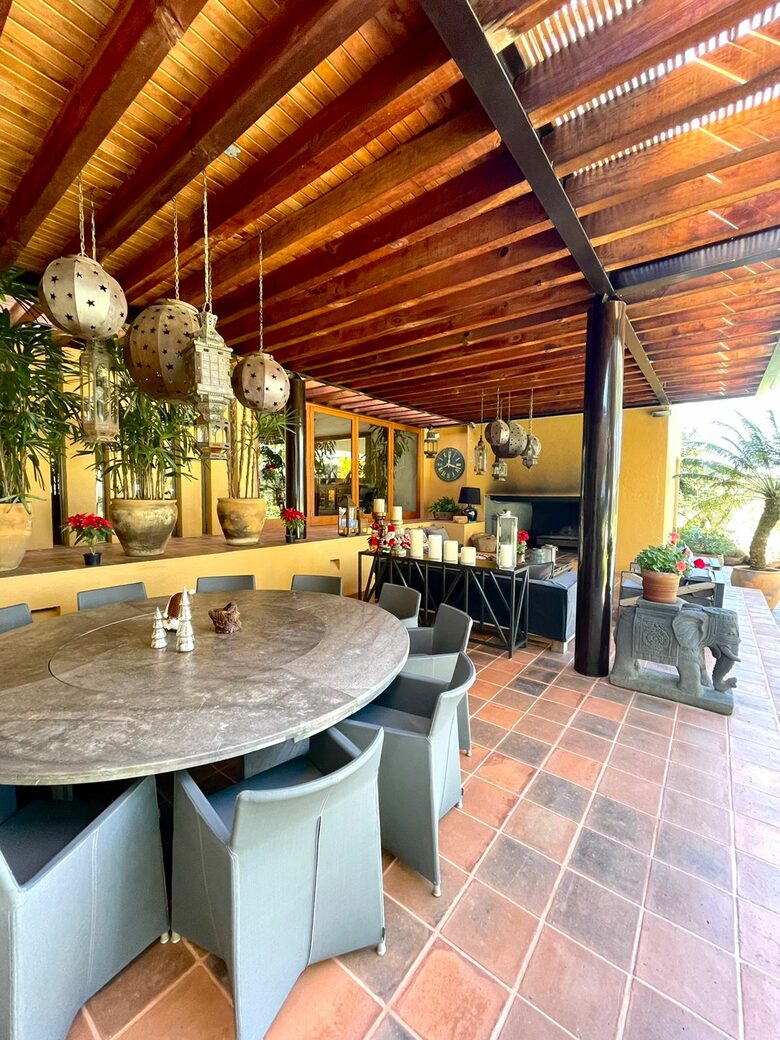 Casa Silencio - Valle de Bravo, Mexico