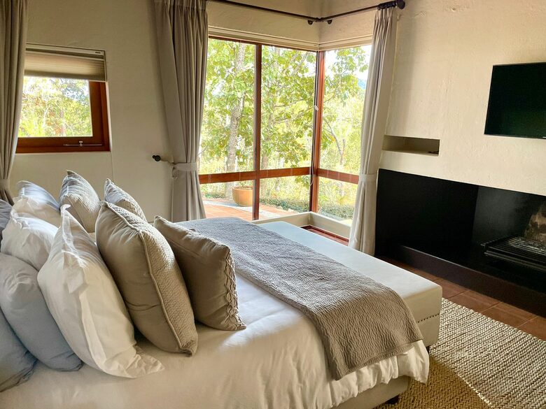 Casa Silencio - Valle de Bravo, Mexico