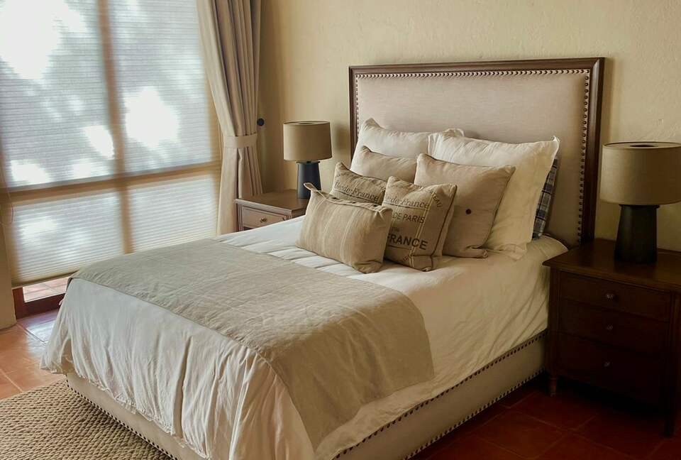 Casa Silencio - Valle de Bravo, Mexico