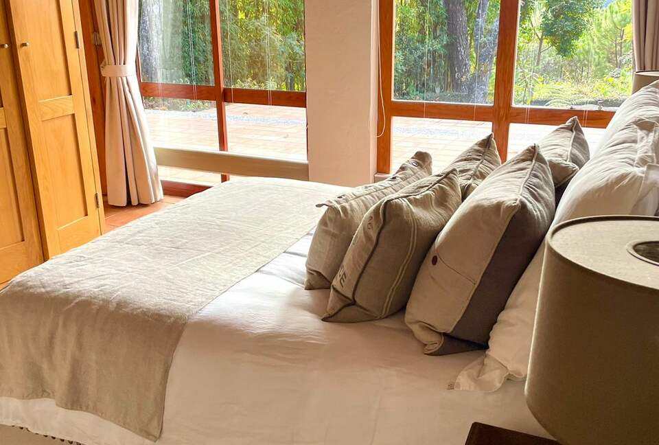 Casa Silencio - Valle de Bravo, Mexico