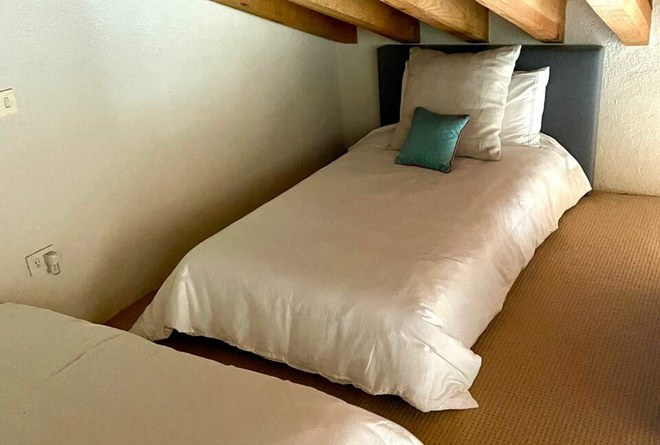 Casa Silencio - Valle de Bravo, Mexico