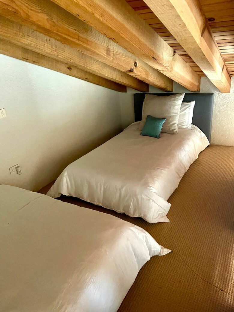 Casa Silencio - Valle de Bravo, Mexico