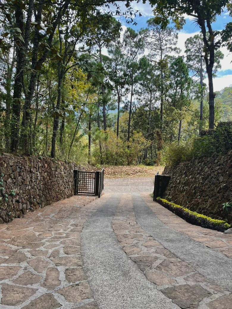 Casa Silencio - Valle de Bravo, Mexico