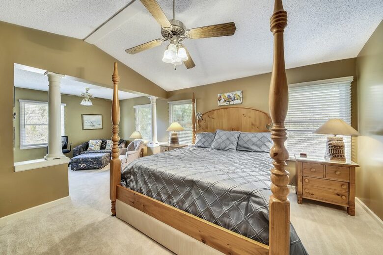 Home Exchange on Hilton Head Island, SC, master suite with king bed