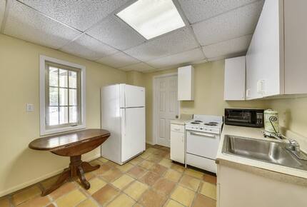 Home Exchange on Hilton Head Island, SC, second kitchen space