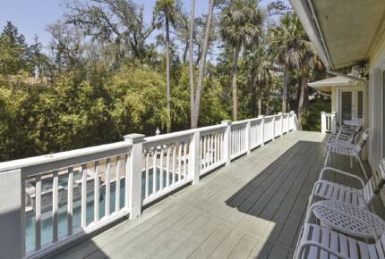 Home Exchange on Hilton Head Island, SC, patio with seating