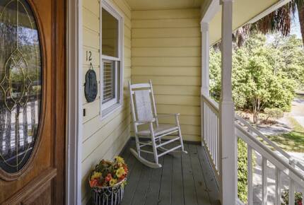 Home Exchange on Hilton Head Island, SC, Southern charm on front porch