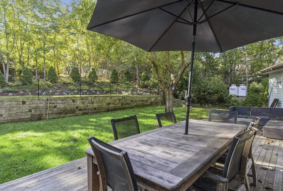 Home Exchange in Sag Harbor, NY patio with dining table