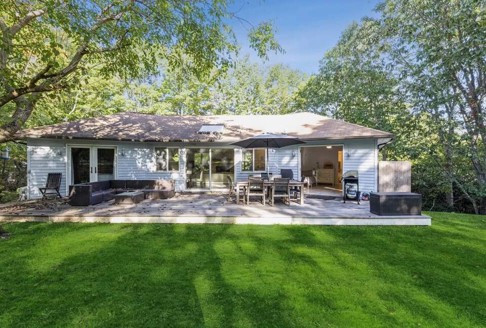 Home Exchange in Sag Harbor, NY patio with lounge and grill