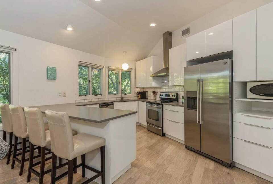 Home Exchange in Sag Harbor, NY upgraded kitchen with stainless steel