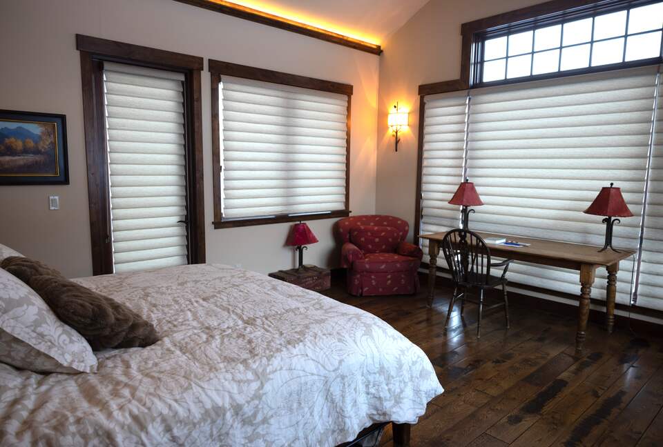 Mountain Home Ranch - Bordering National Forest - Durango, Colorado