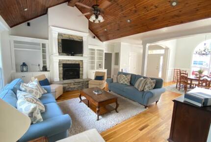 Home Exchange in Estill Springs, TN renovated family room
