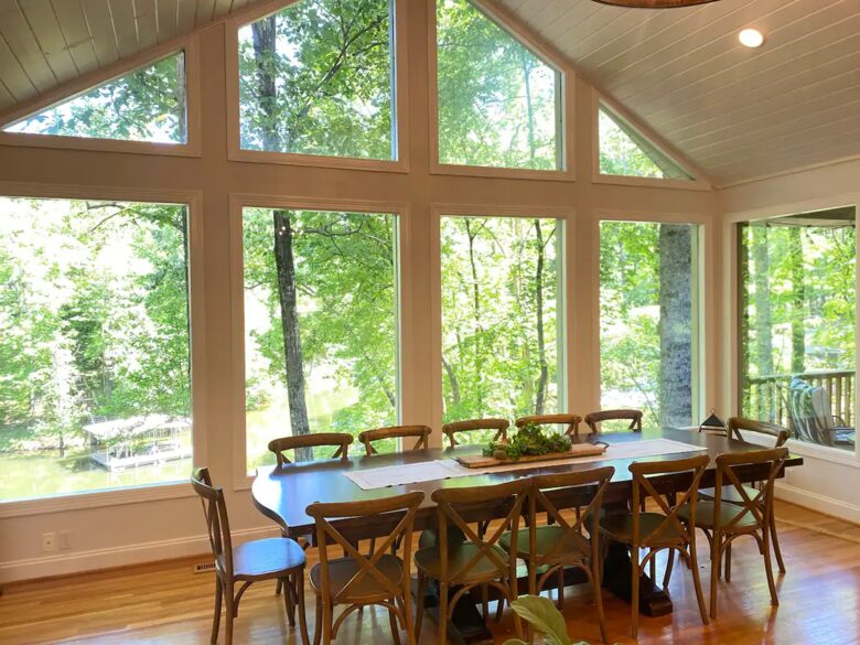 Home Exchange in Winchester, TN dining room with a view! seats 12-14