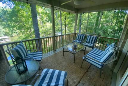 Home Exchange in Winchester, TN second seating area