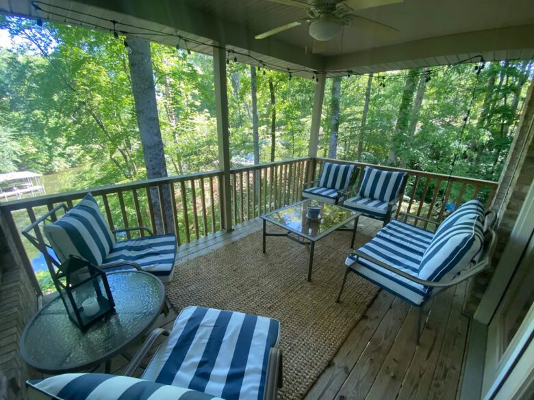 Home Exchange in Winchester, TN second seating area