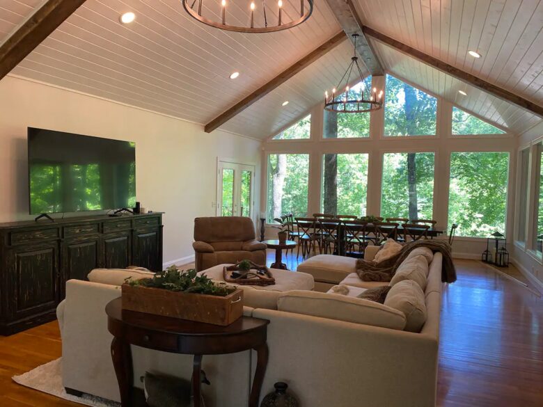 Home Exchange in Winchester, TN family room with wood beam ceilings