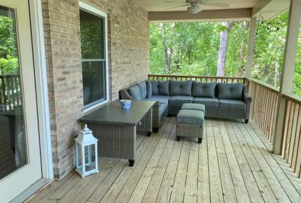 Home Exchange in Winchester, TN patio with lounge seating