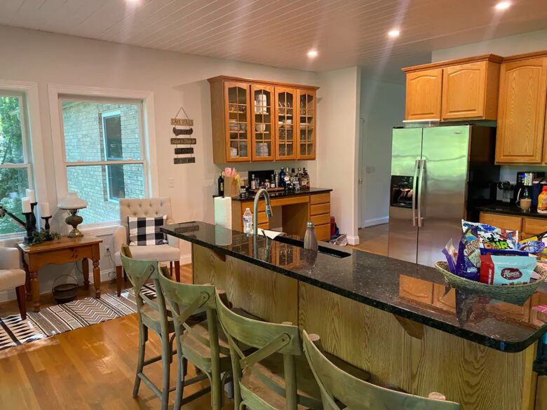 Home Exchange in Winchester, TN kitchen with stainless steel appliance