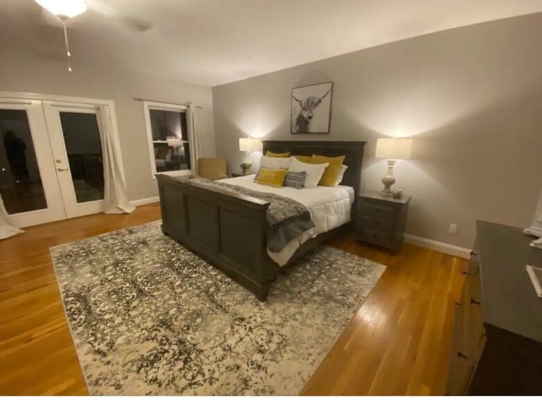 Home Exchange in Winchester, TN spacious master bedroom