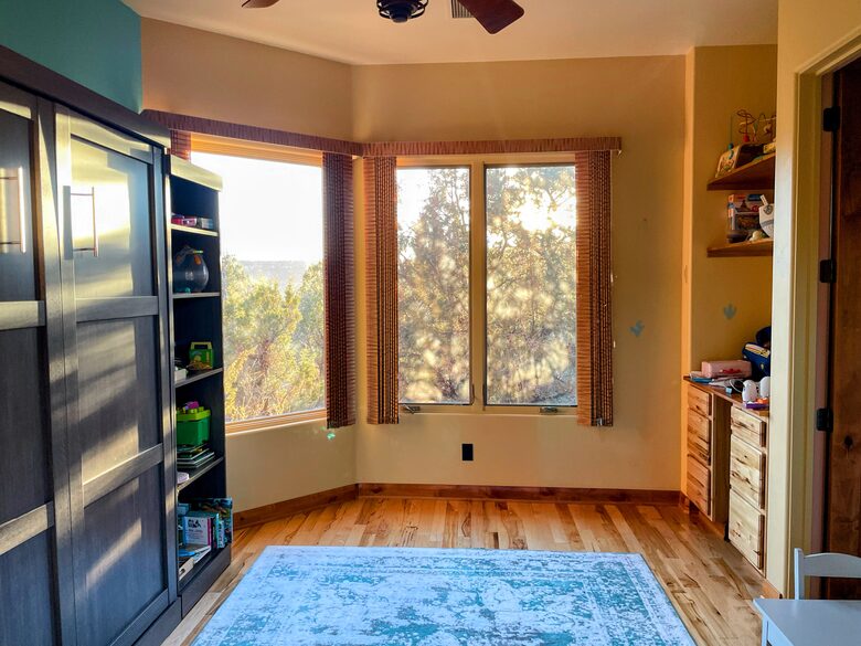 Desert Home touching Zion National Park - Springdale, Utah