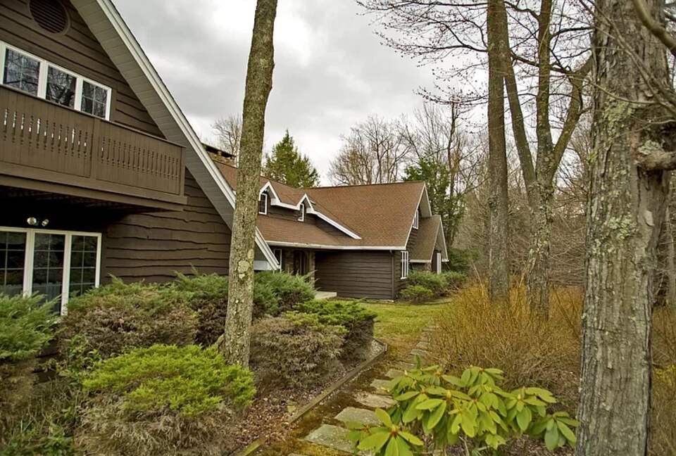 Home Exchange in Muncy Valley, PA, charming garden views