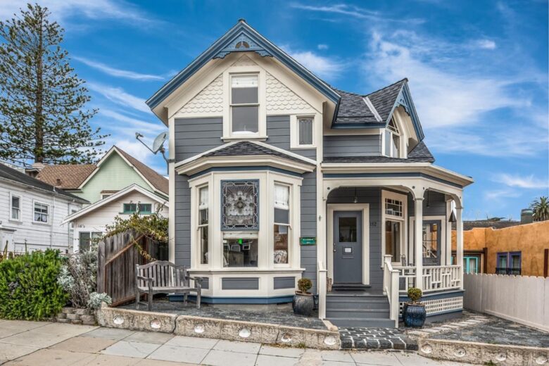 Home Exchange in Pacific Grove, CA, Historic Victorian Cottage