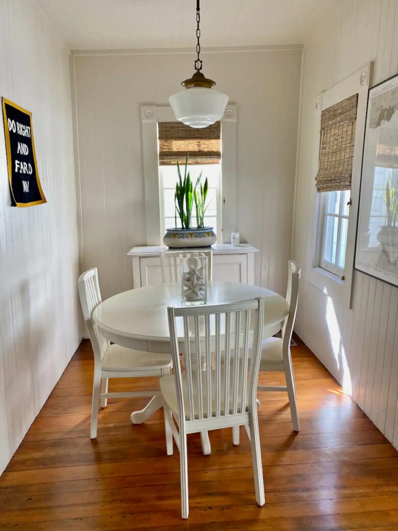 Home Exchange in Pacific Grove, CA, breakfast nook