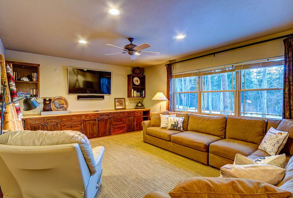 Twin Eagles Lodge - Moving Mountains - Breckenridge, Colorado