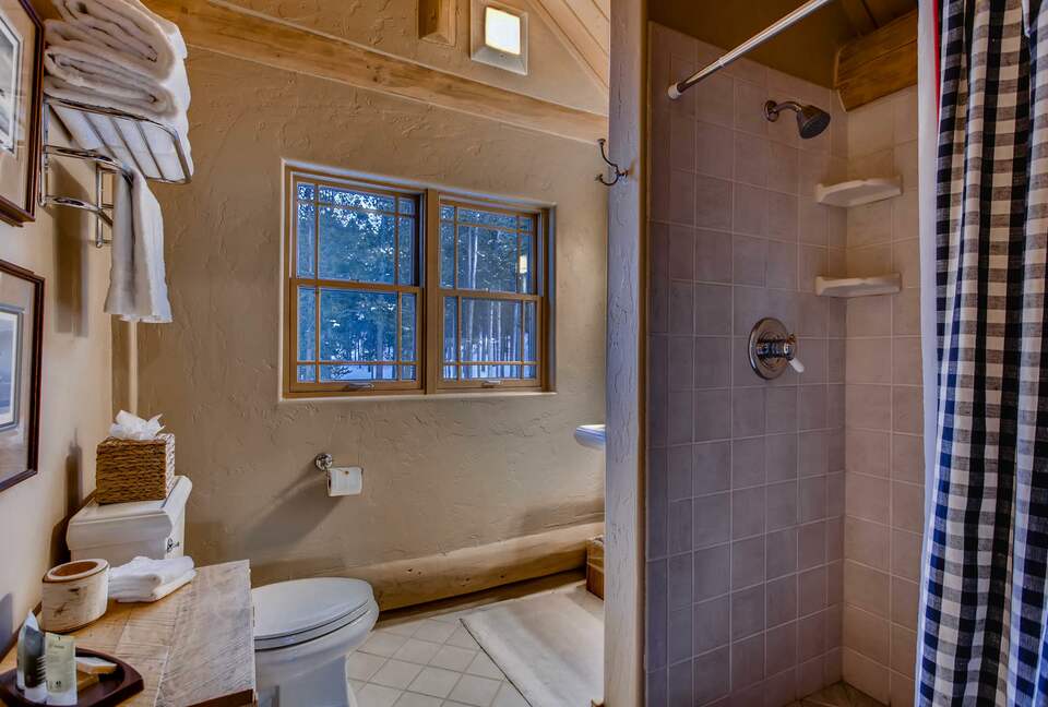 Twin Eagles Lodge - Moving Mountains - Breckenridge, Colorado