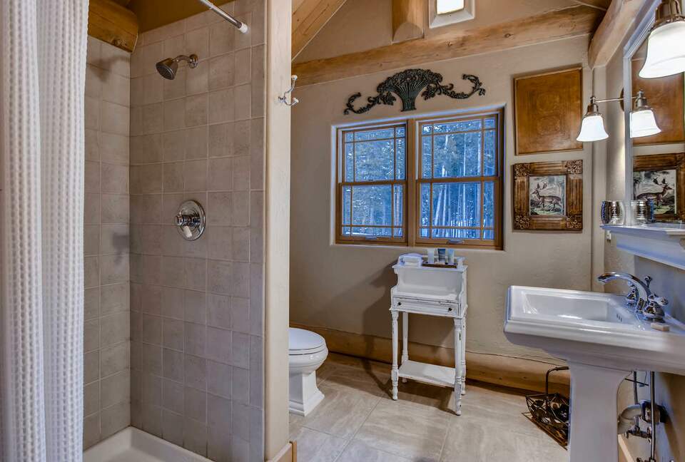 Twin Eagles Lodge - Moving Mountains - Breckenridge, Colorado