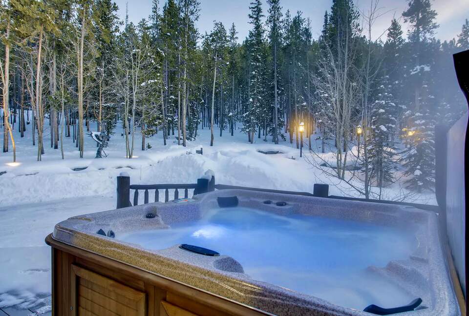 Twin Eagles Lodge - Moving Mountains - Breckenridge, Colorado
