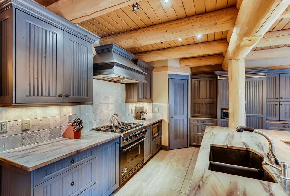 Twin Eagles Lodge - Moving Mountains - Breckenridge, Colorado