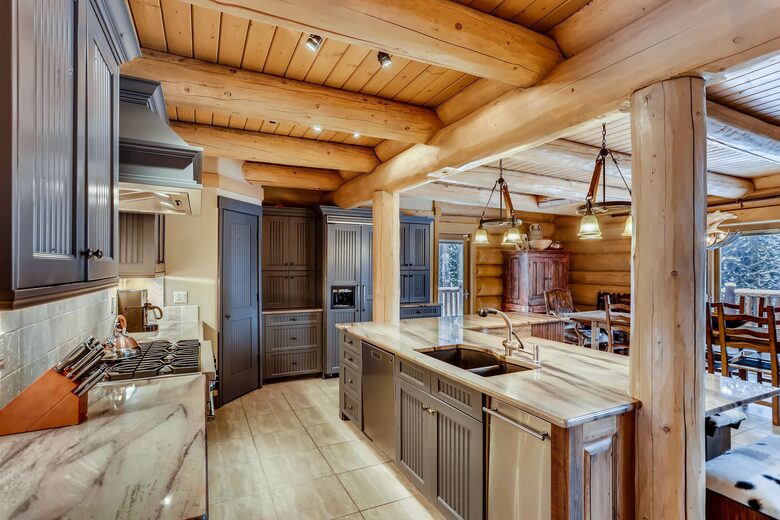 Twin Eagles Lodge - Moving Mountains - Breckenridge, Colorado