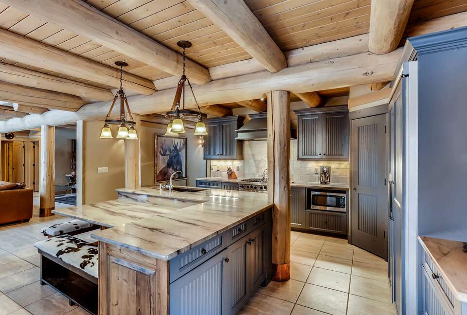 Twin Eagles Lodge - Moving Mountains - Breckenridge, Colorado