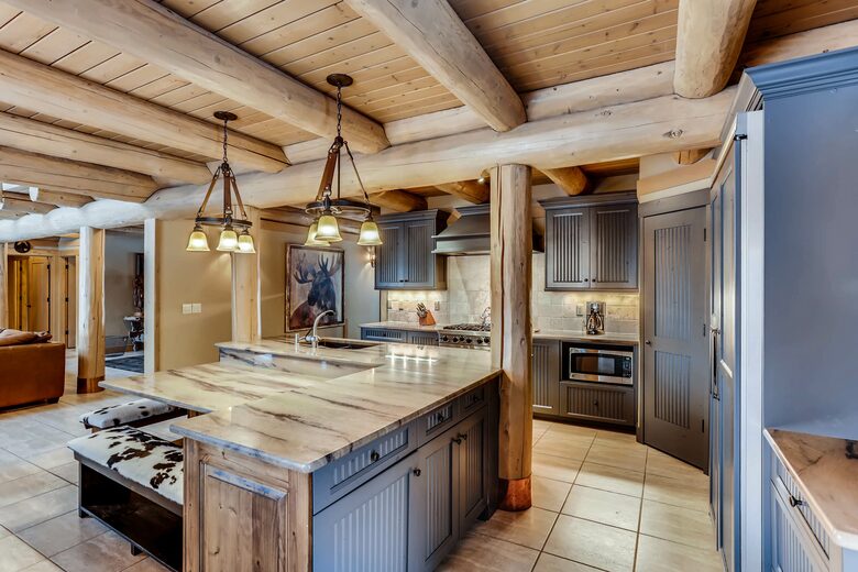 Twin Eagles Lodge - Moving Mountains - Breckenridge, Colorado