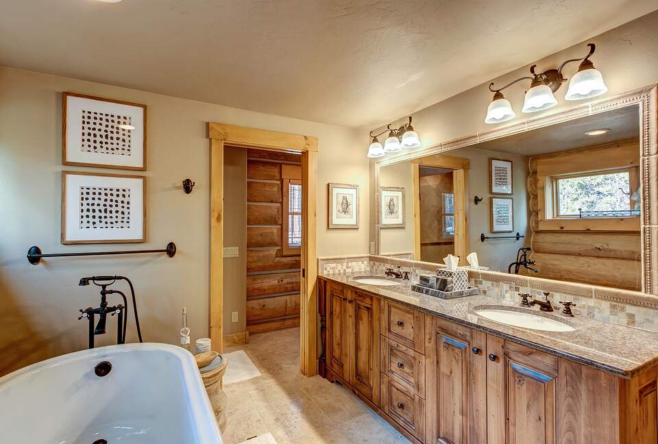 Twin Eagles Lodge - Moving Mountains - Breckenridge, Colorado