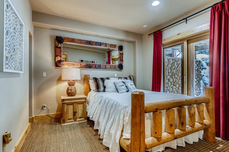 Twin Eagles Lodge - Moving Mountains - Breckenridge, Colorado